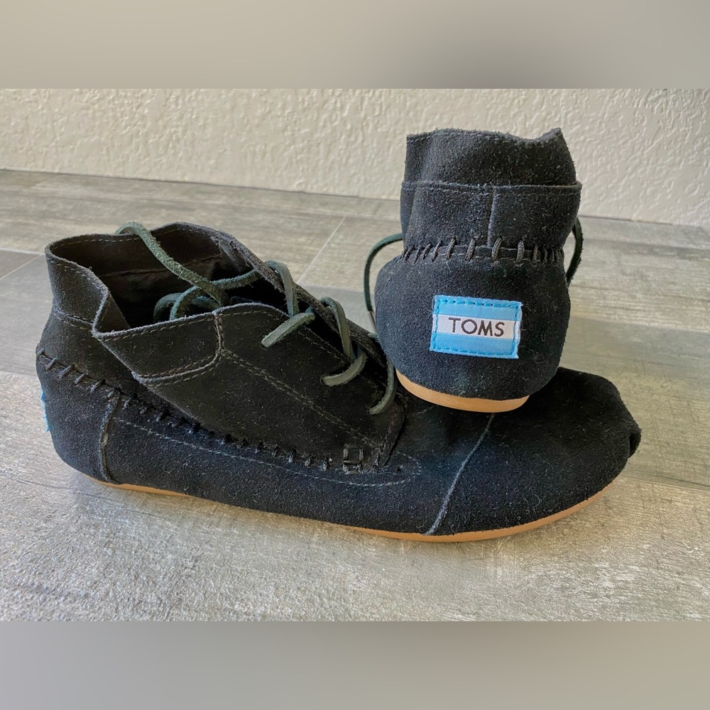 TOMS black suede booties size 8